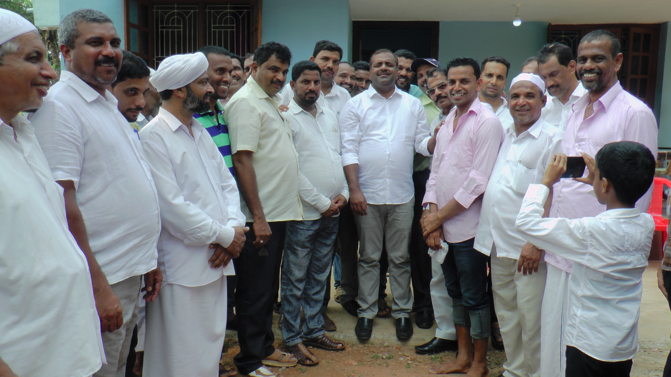 ಮಂಜನಾಡಿ: ತಡೆಗೋಡೆ ಕಾಮಗಾರಿಗೆ ಚಾಲನೆ